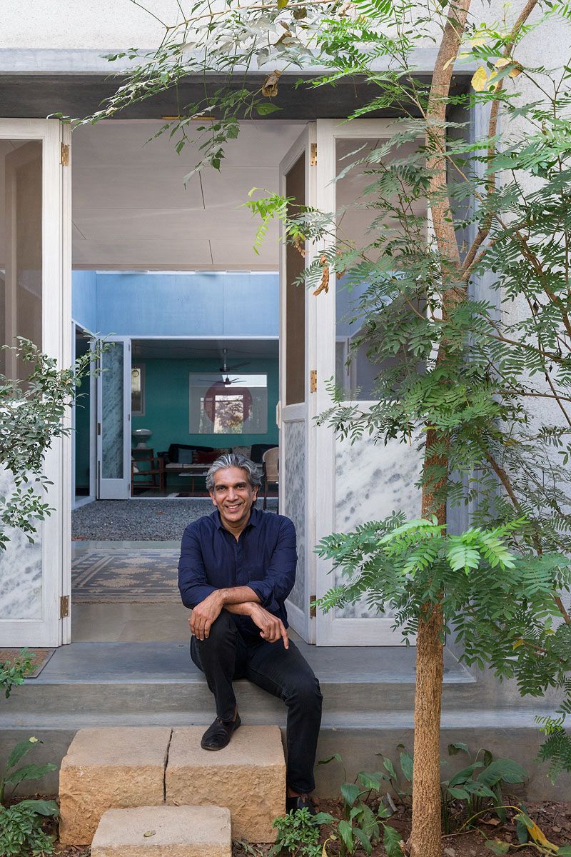 Courtyards – Studio Mumbai