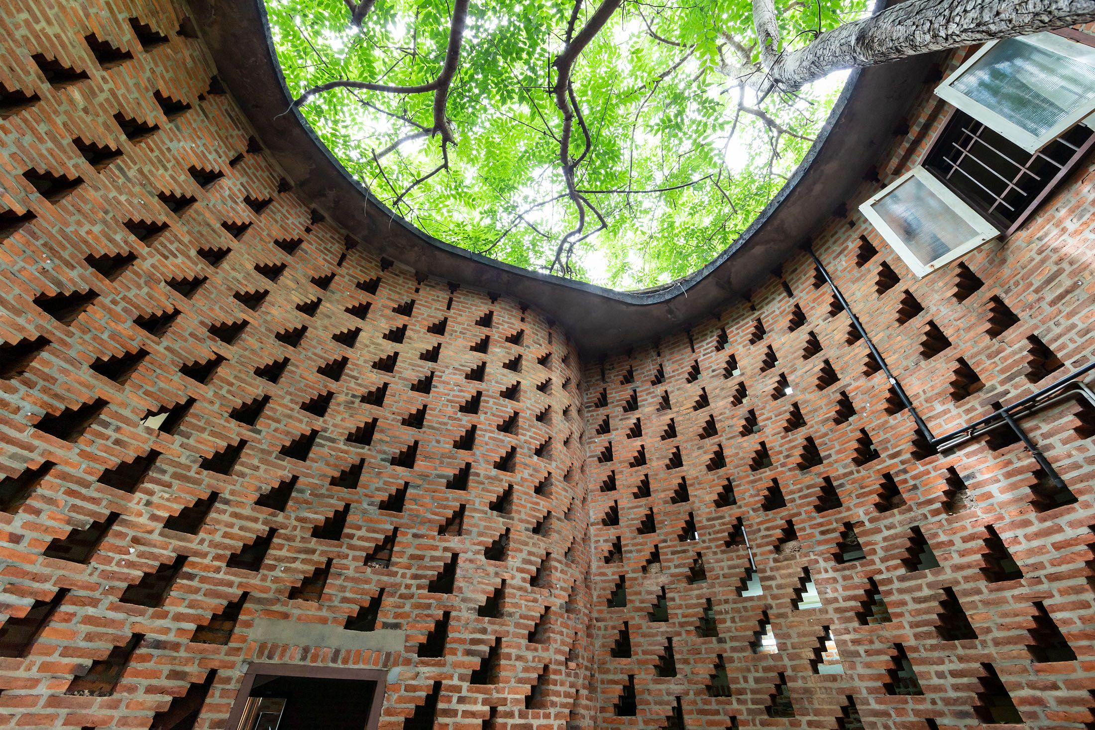 Centre For Development Studies – Trivandrum – Laurie Baker