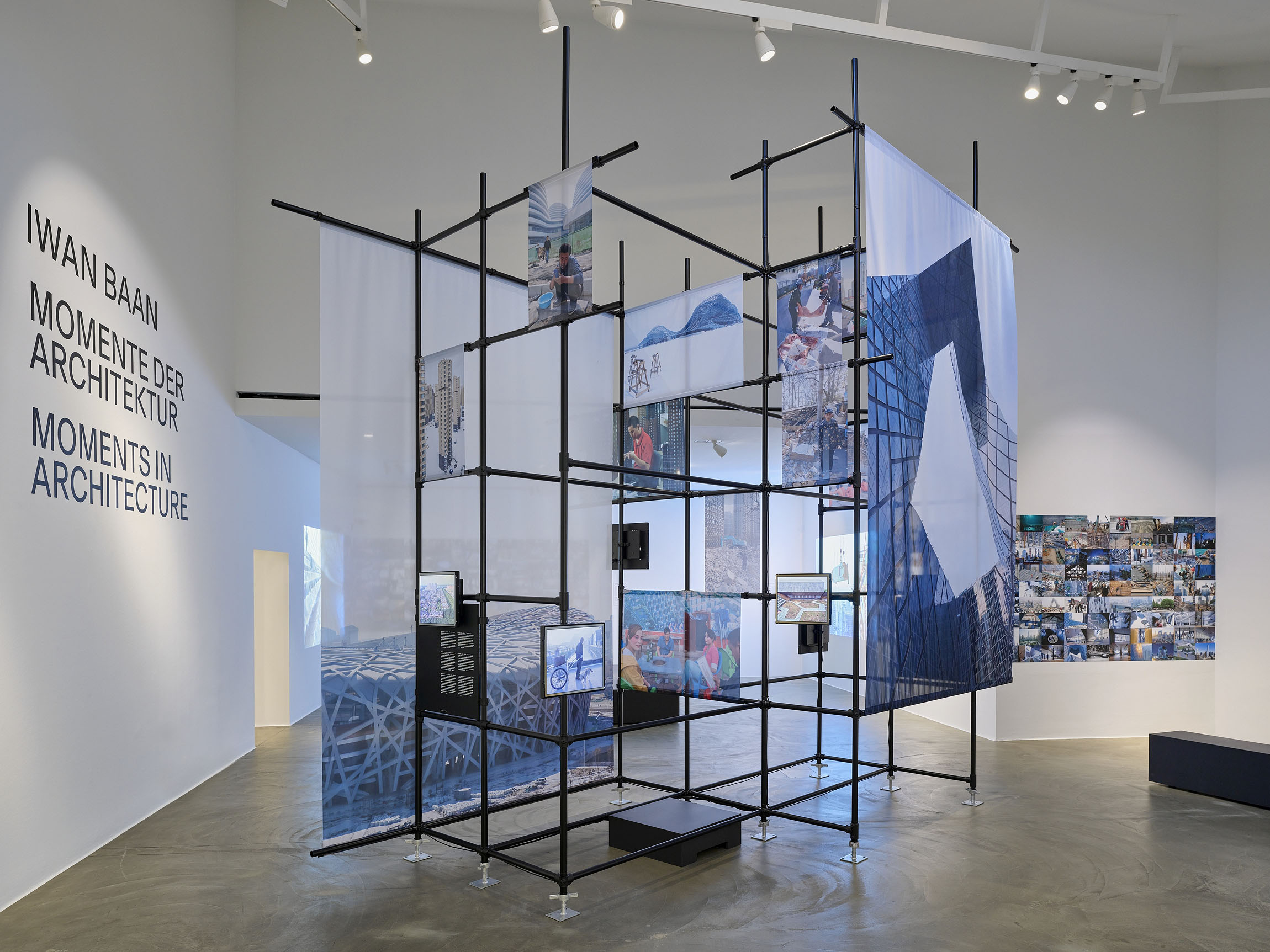 01_VDM_Iwan-Baan_Installation-view