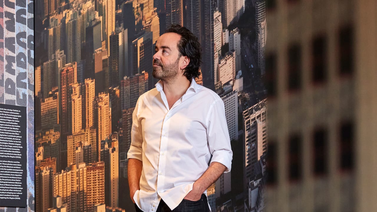 p-1-90969855-iwan-baan-is-interested-in-more-than-your-fancy-building