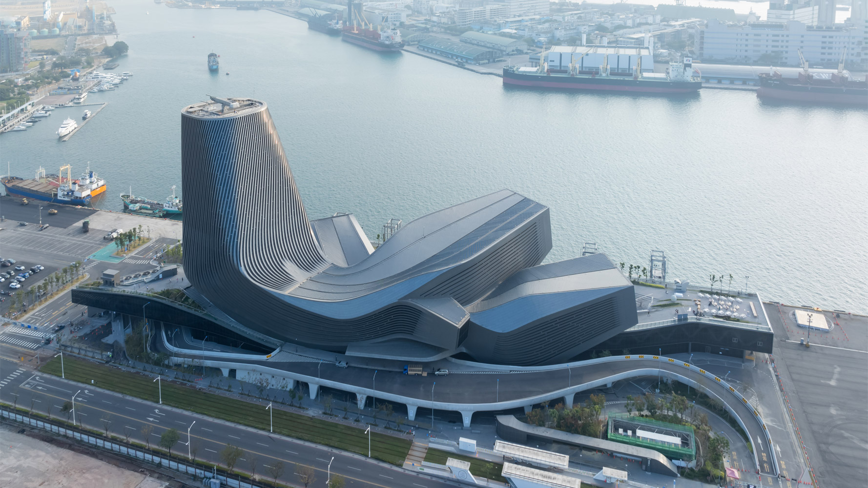 Kaohsiung-Port-Terminal-RUR-35
